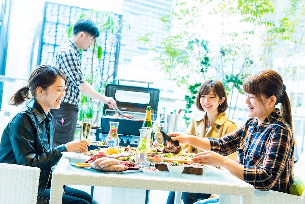 人気店研究第三十八回：披露宴にも使われる名古屋駅前ONE on ONE Garden RestaurantでテラスBBQ